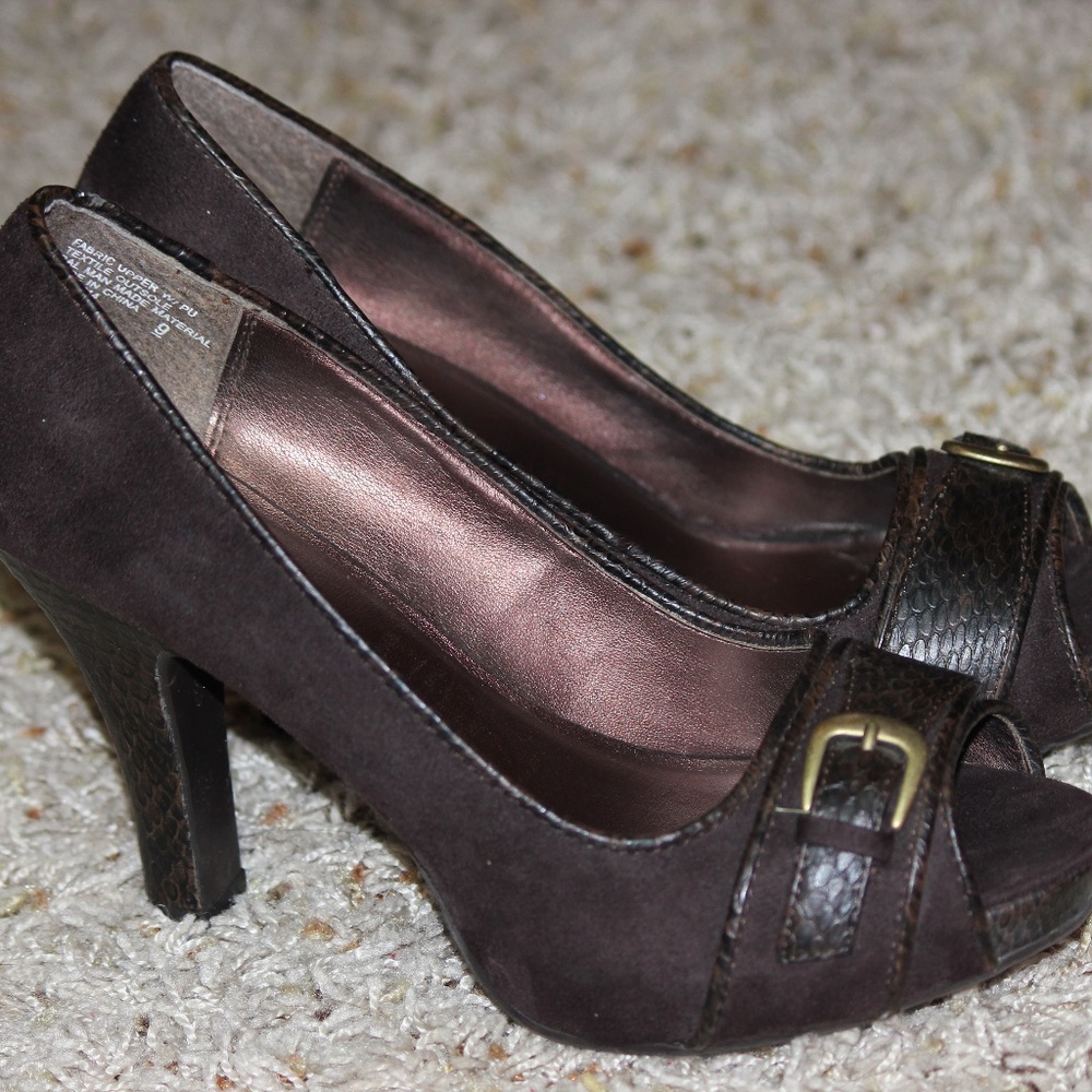 Mossimo heels size 9